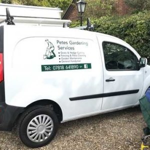 Petes Gardening Services – Need a hand keeping on top of your garden?